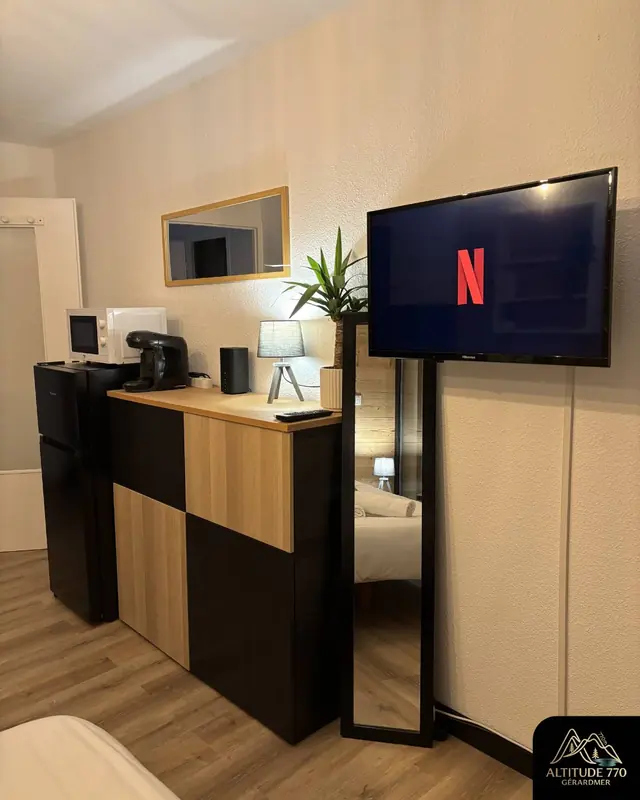 Smart TV et rangements